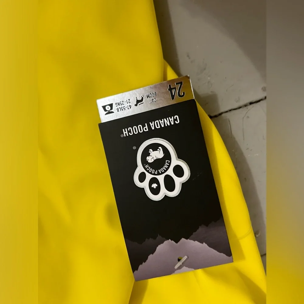 * NWT * Canada Pooch Torrential Tracker Dog Rain Jacket - Easy On